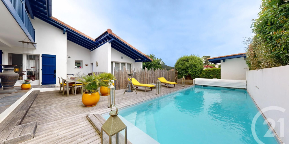 maison à ST JEAN DE LUZ (64500)